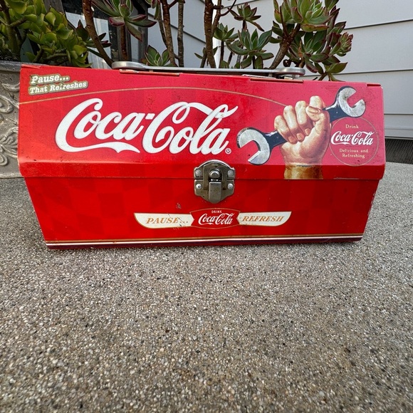 Vintage Coca Cola Tin Collectable Lunch Box - Picture 1 of 9